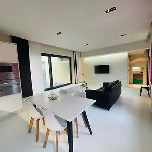 Down Town Penthouse With Private Parking Appartement Bruxelles